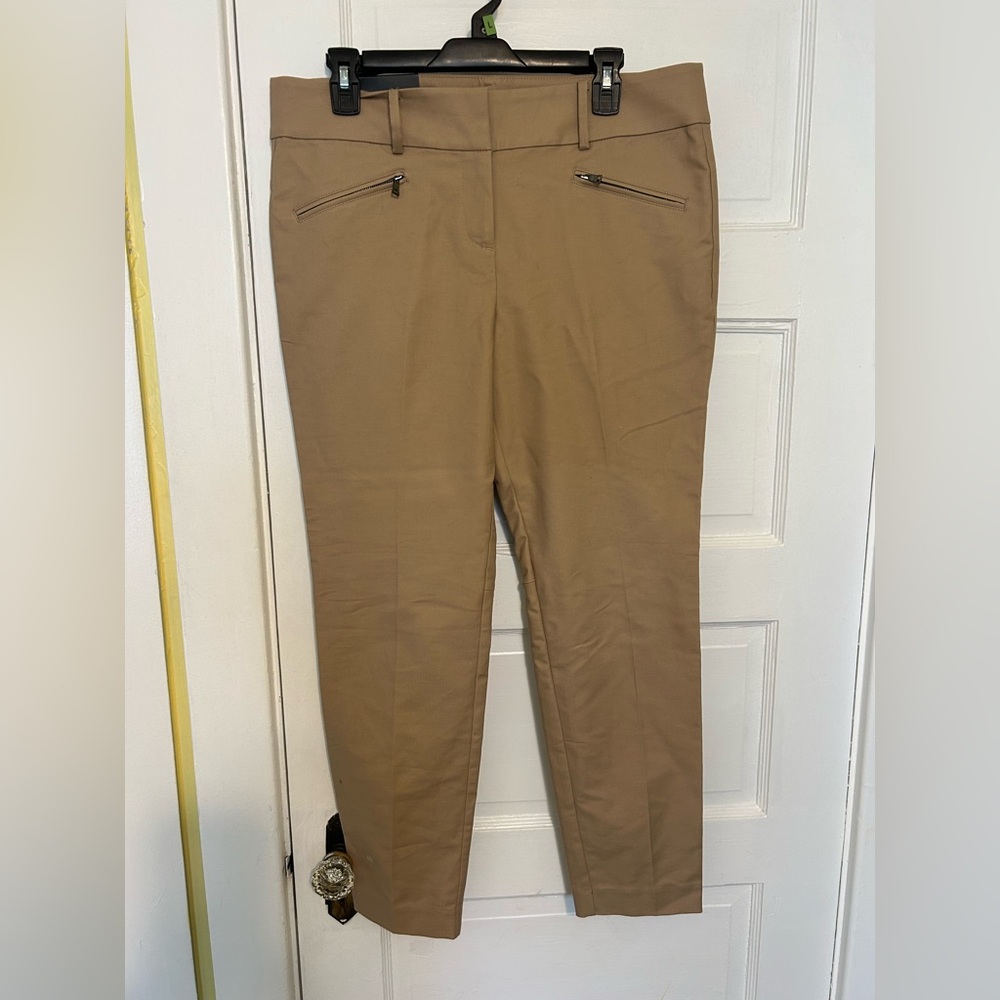 Ann Taylor Women's Devin Straightest Fit  Tailored Ankle Pants Size 10 Beige NWT